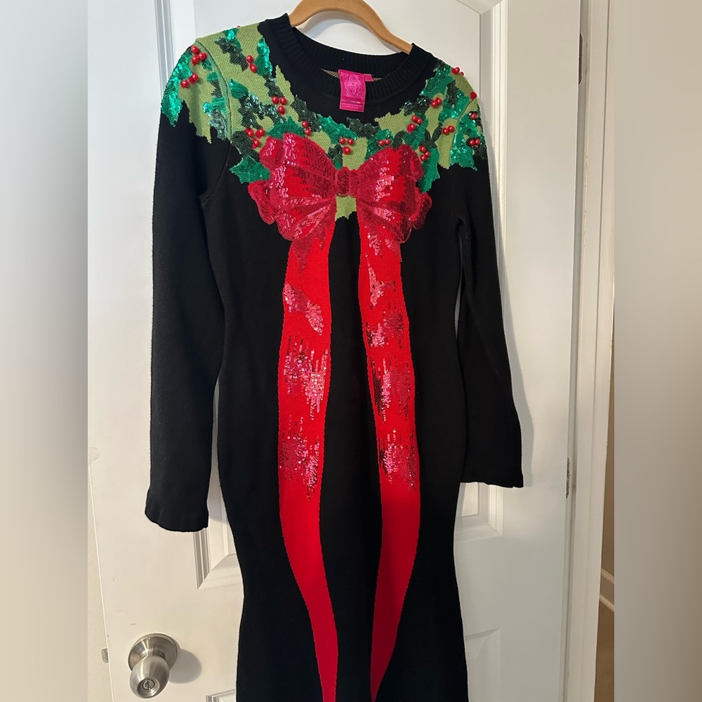 Queen of Sparkles Black Dress Bow and Wreath